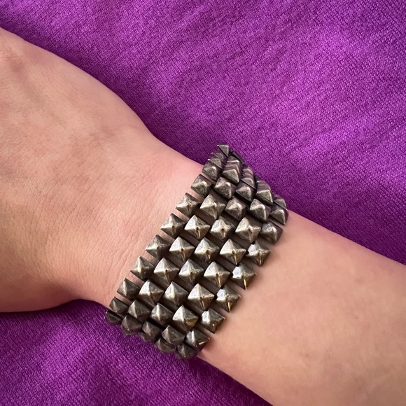 Studded bracelet - Picture 2 of 2